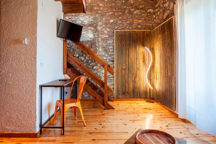 Hotel Cal Rei De Tallo Bellver De Cerdanya Compare Deals