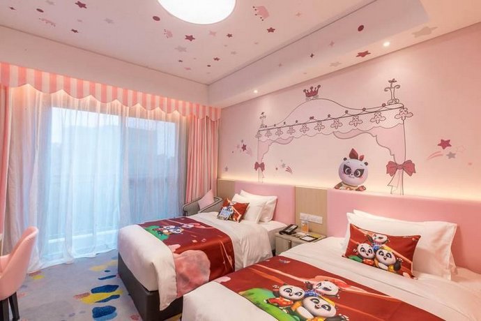 Chimelong Panda Hotel