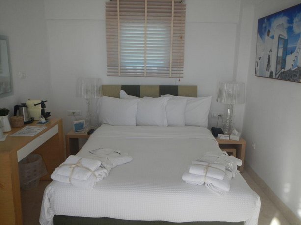 Rocabella Santorini Hotel & Spa