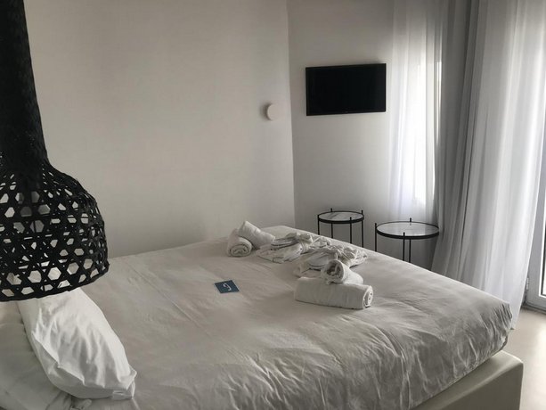 Rocabella Santorini Hotel & Spa