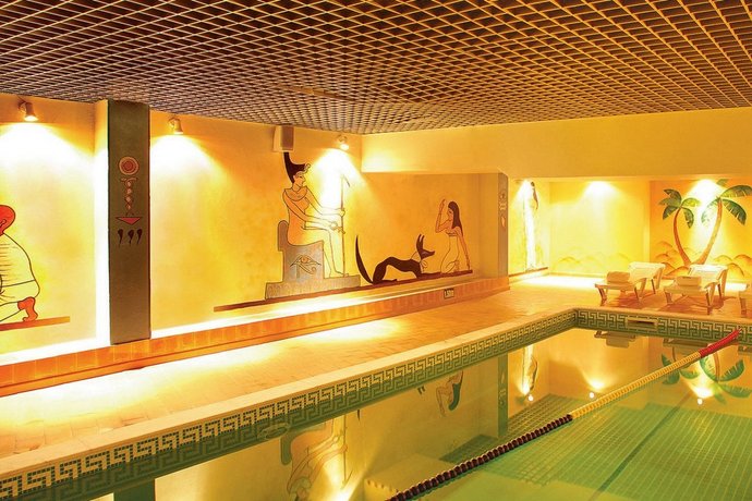 Recreational_facility