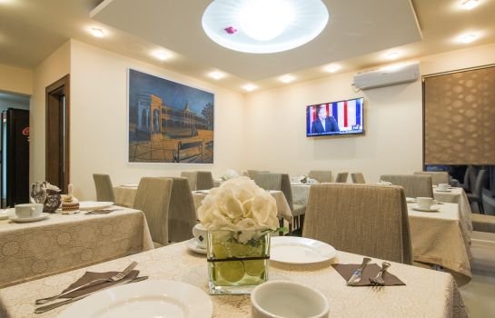 Garni Hotel Central Lux