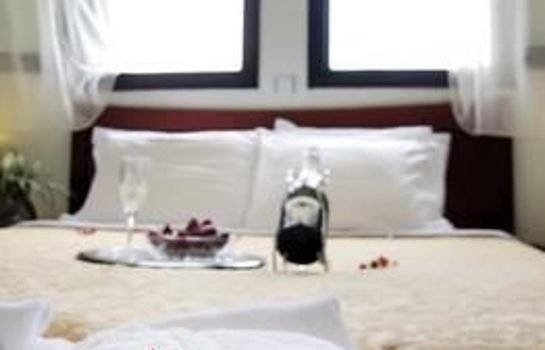 Lesse Hotel