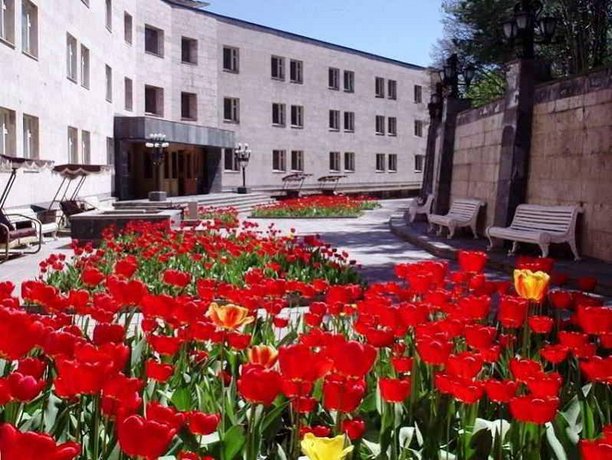Writers Hotel Zovaber Armenia thumbnail