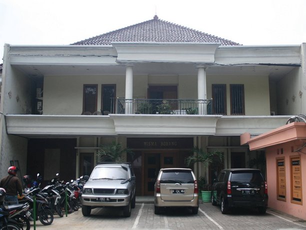 Wisma Bonang Guest House Proclamation Monument Indonesia thumbnail