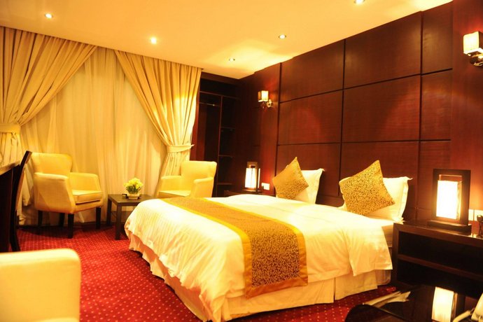 Al Fahad Hotel Suites Al Tahliya 세라피 메가 몰 Saudi Arabia thumbnail