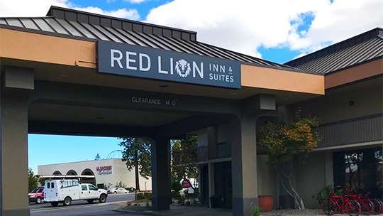 Red Lion Inn & Suites Deschutes River - Bend