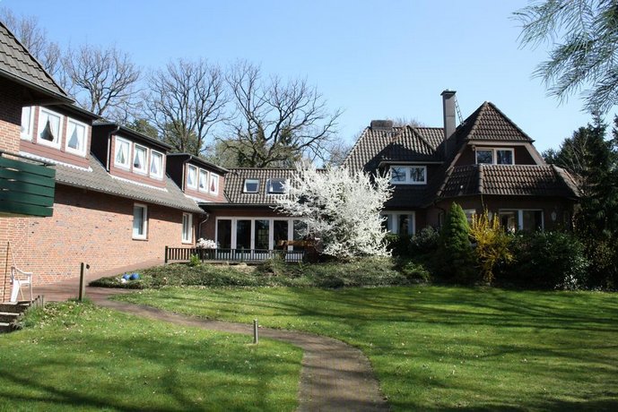 Hotel Haus Hubertus Schneverdingen Compare Deals