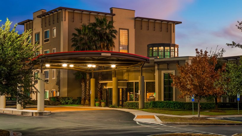 Best Western Plus Lackland Hotel & Suites