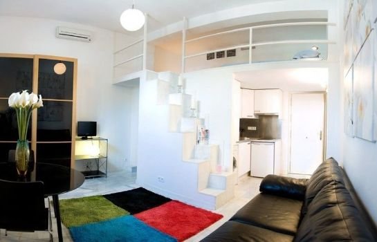 Apartamentos Puerta del Sol-Rastro