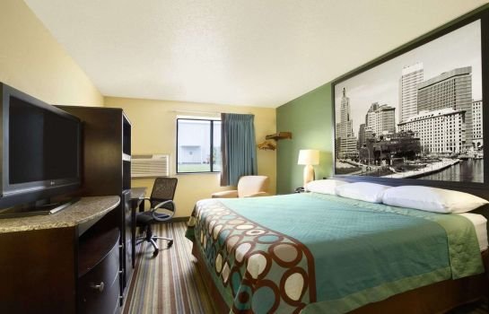 Super 8 by Wyndham Huntsville Alabama
