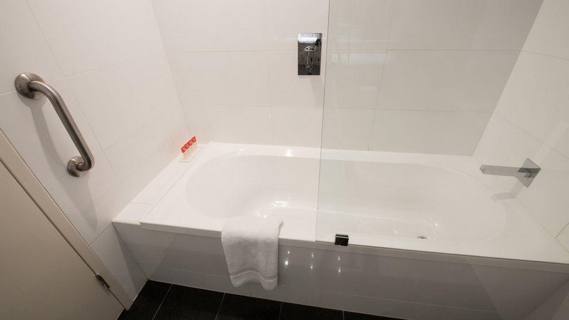 Hotel Grand Chancellor Adelaide