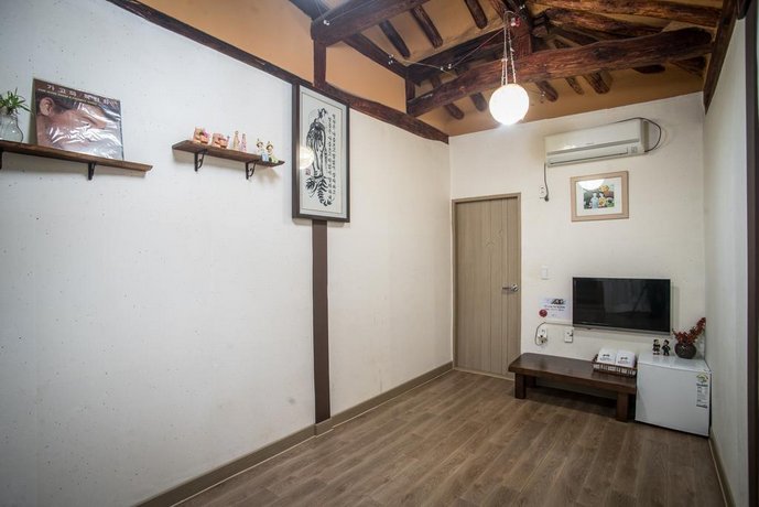 Hanok Story Guesthouse