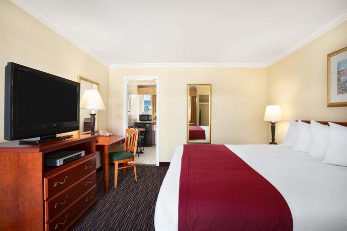 SureStay Hotel by Best Western Santa Monica