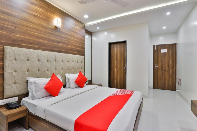 Hotel Comfort Bharuch