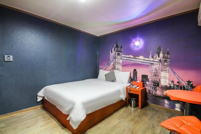 Hotel Lie