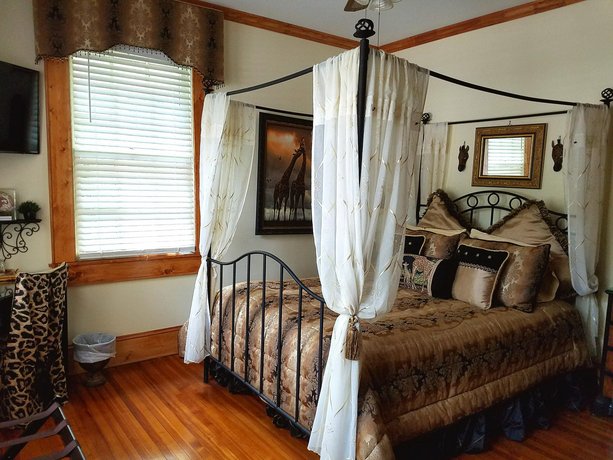 Pettigru Place Bed & Breakfast