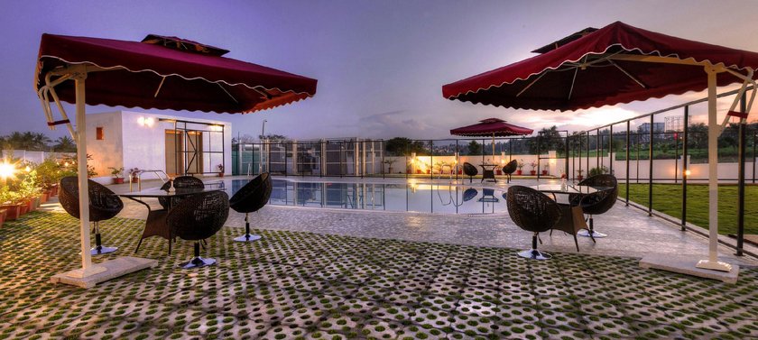 OYO 642 The Atrium Boutique Hotel