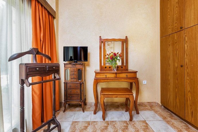 Akritas Ef Zin Villas & Suites