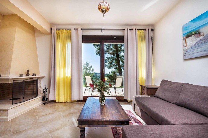 Akritas Ef Zin Villas & Suites