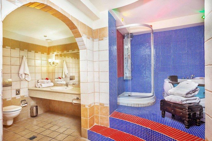 Akritas Ef Zin Villas & Suites