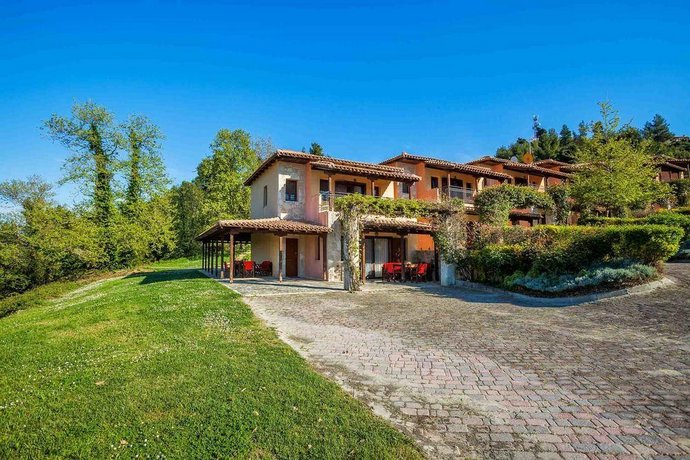 Akritas Ef Zin Villas & Suites