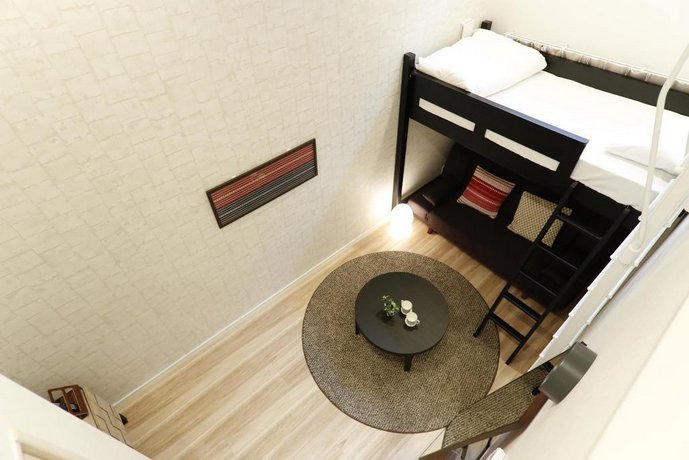 TRIP POD TOJIN-MACHI A