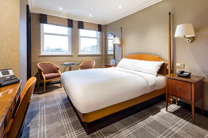 Radisson Blu Edwardian Hampshire Hotel London