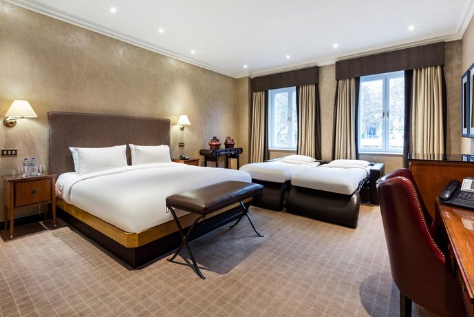 Radisson Blu Edwardian Hampshire Hotel London