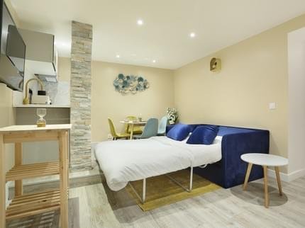 Apartment St Honore Paris