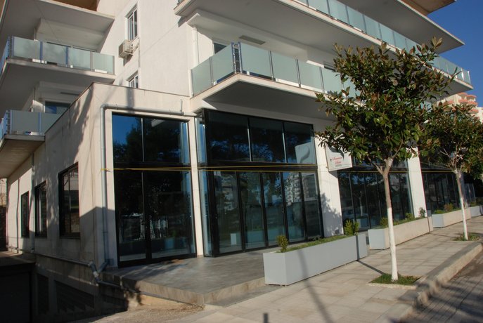 Summer Suite Hotel