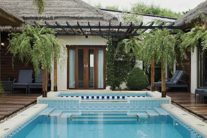 8 Villas Hua Hin