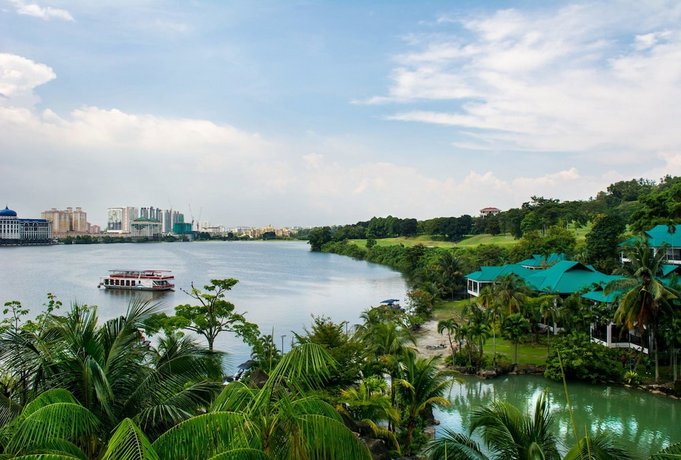Philea Mines Beach Resort