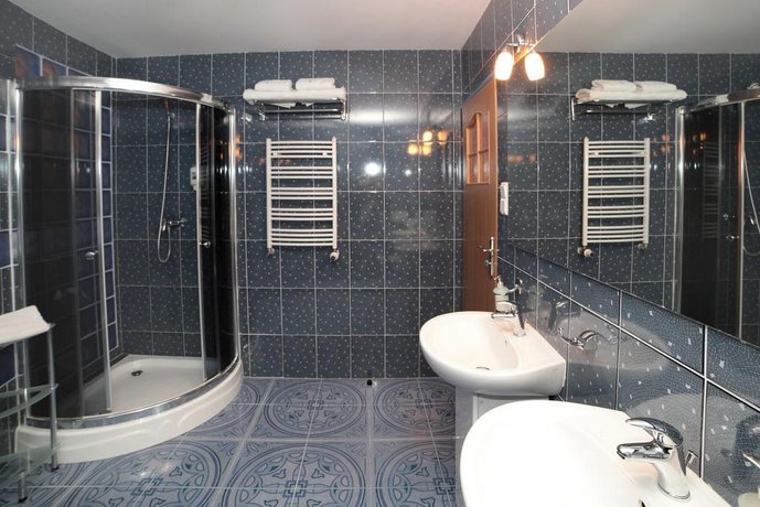Hotel IKAR