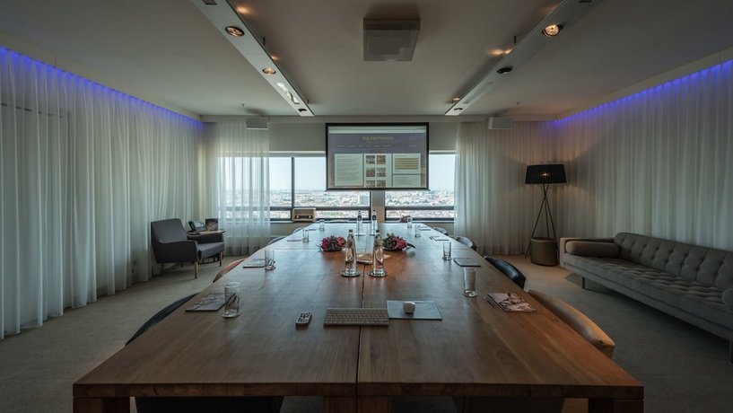 The Penthouse At The Hague Tower