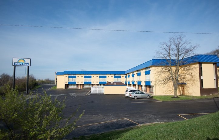 Days Inn by Wyndham Fort Wright Cincinnati Area