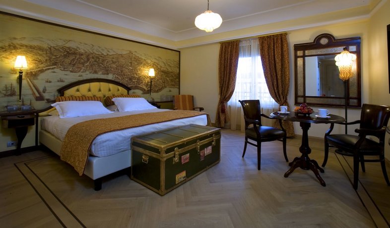 Grand Hotel Savoia