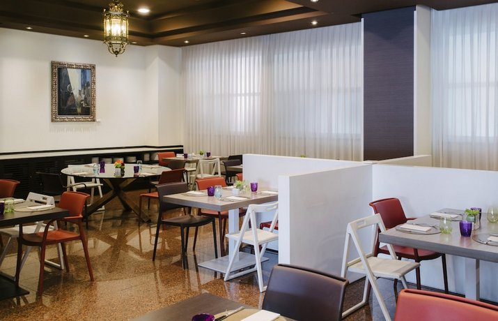Bar_Restaurant