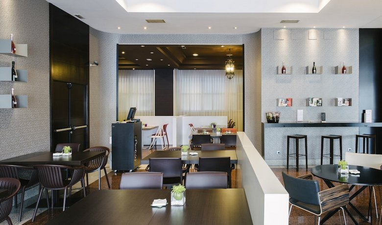 Bar_Restaurant