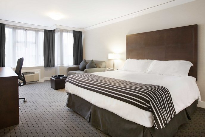 Sandman Hotel Vancouver City Centre