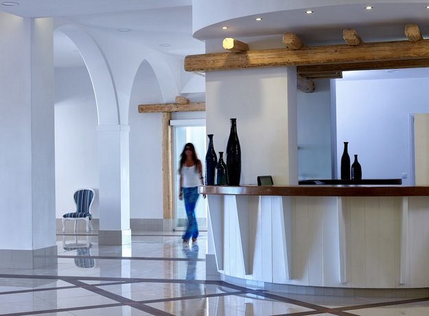 Epsilon Apartments