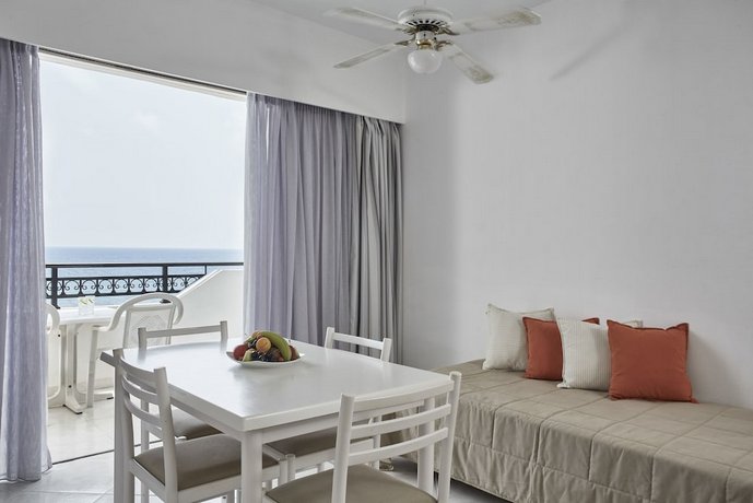 Epsilon Apartments