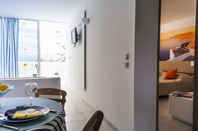 Epsilon Apartments