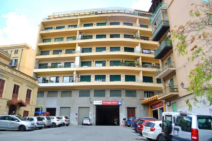 Piazza Marina