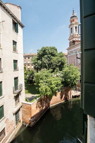 Leon Bianco on the Grand Canal