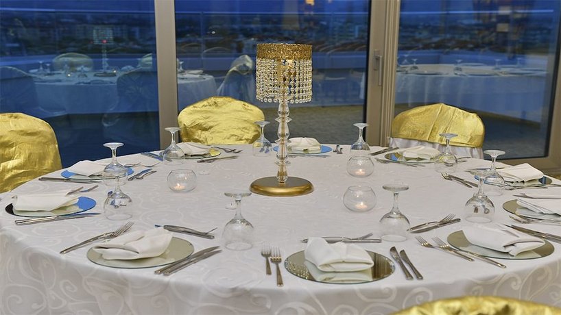 Parion Hotel