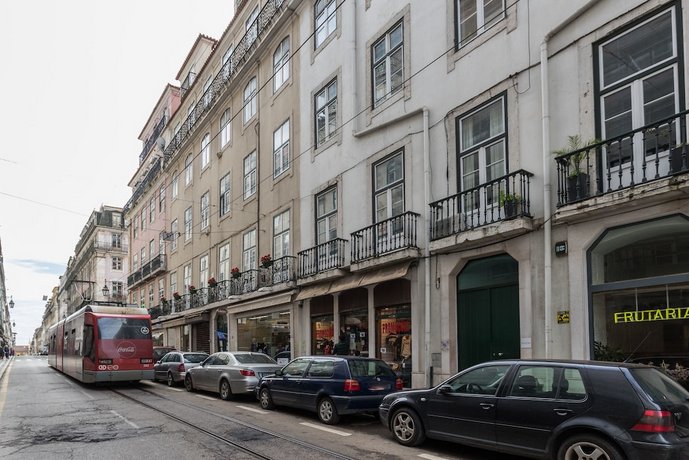 Baixa Modern Three-Bedroom Apartment - by LU Holidays
