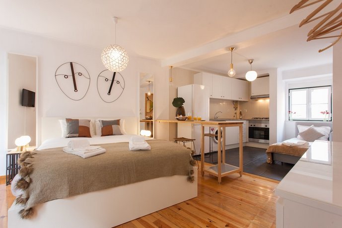 Moniz Studio Apartment - by LU Holidays