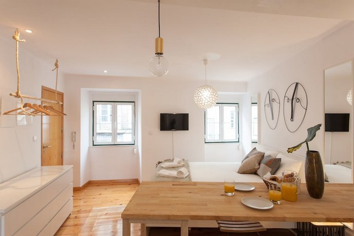 Moniz Studio Apartment - by LU Holidays
