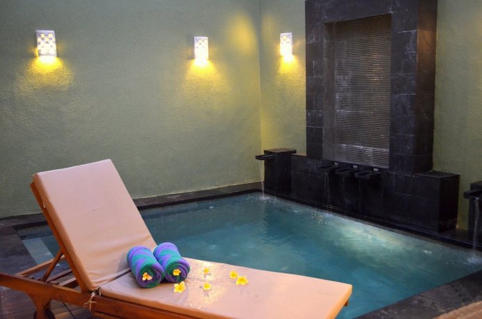 Jas Green Villas and Spa